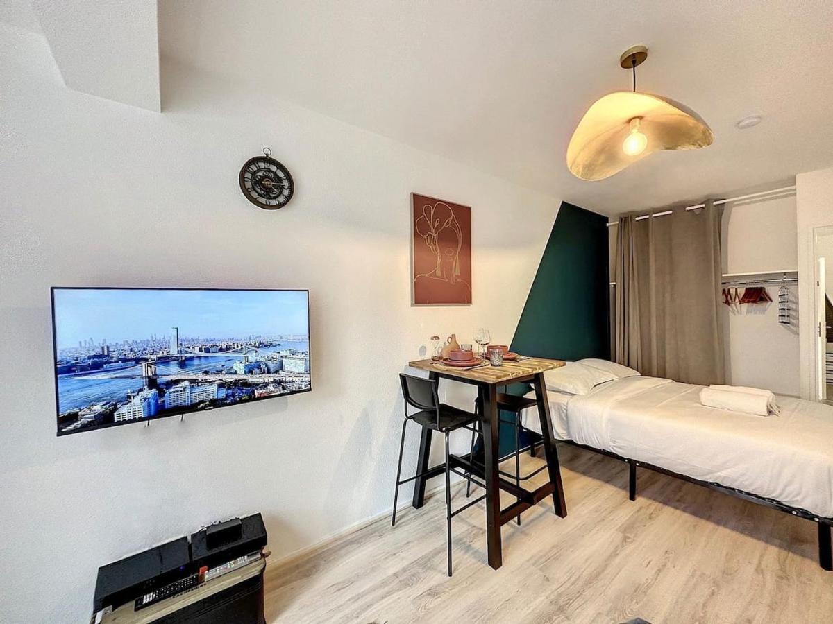 Cosy Appart - Cite International - Fays 1 Apartment คัลลูร์ เอต์ คูร์เย ภายนอก รูปภาพ